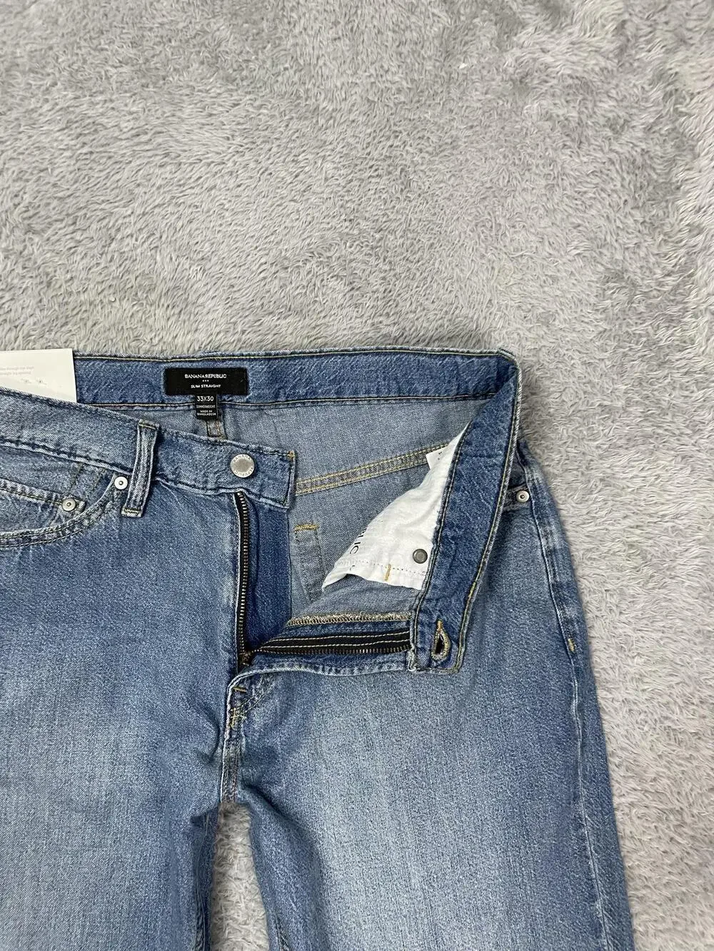 Banana Republic Slim Straight Jeans Mens 33x30* Blue Summerweight Denim Med Wash